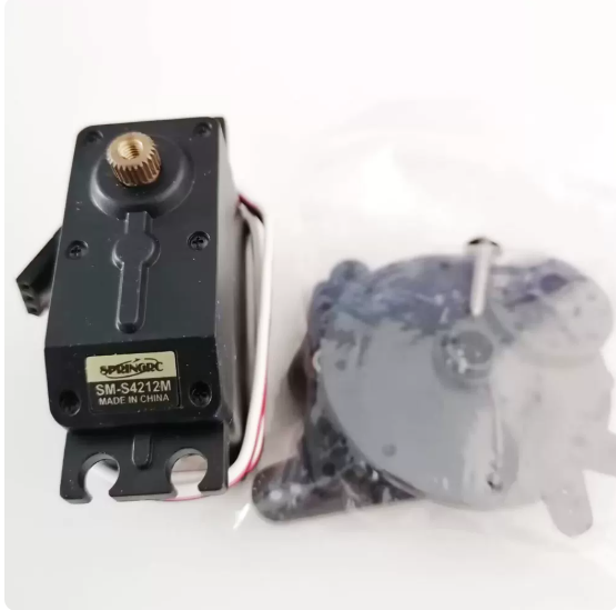 Servo Metal Gear - SpringRC SM-4212M 60g/12kg-cm/0.13seg Servo Digital con